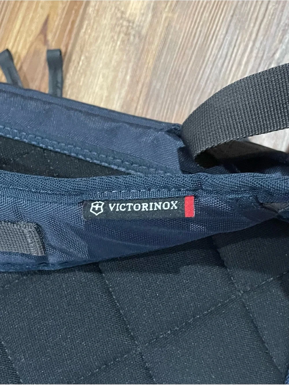 Victorinox ALTMONT Swiss Deluxe Laptop Backpack Padded Navy FlipTop Expandable